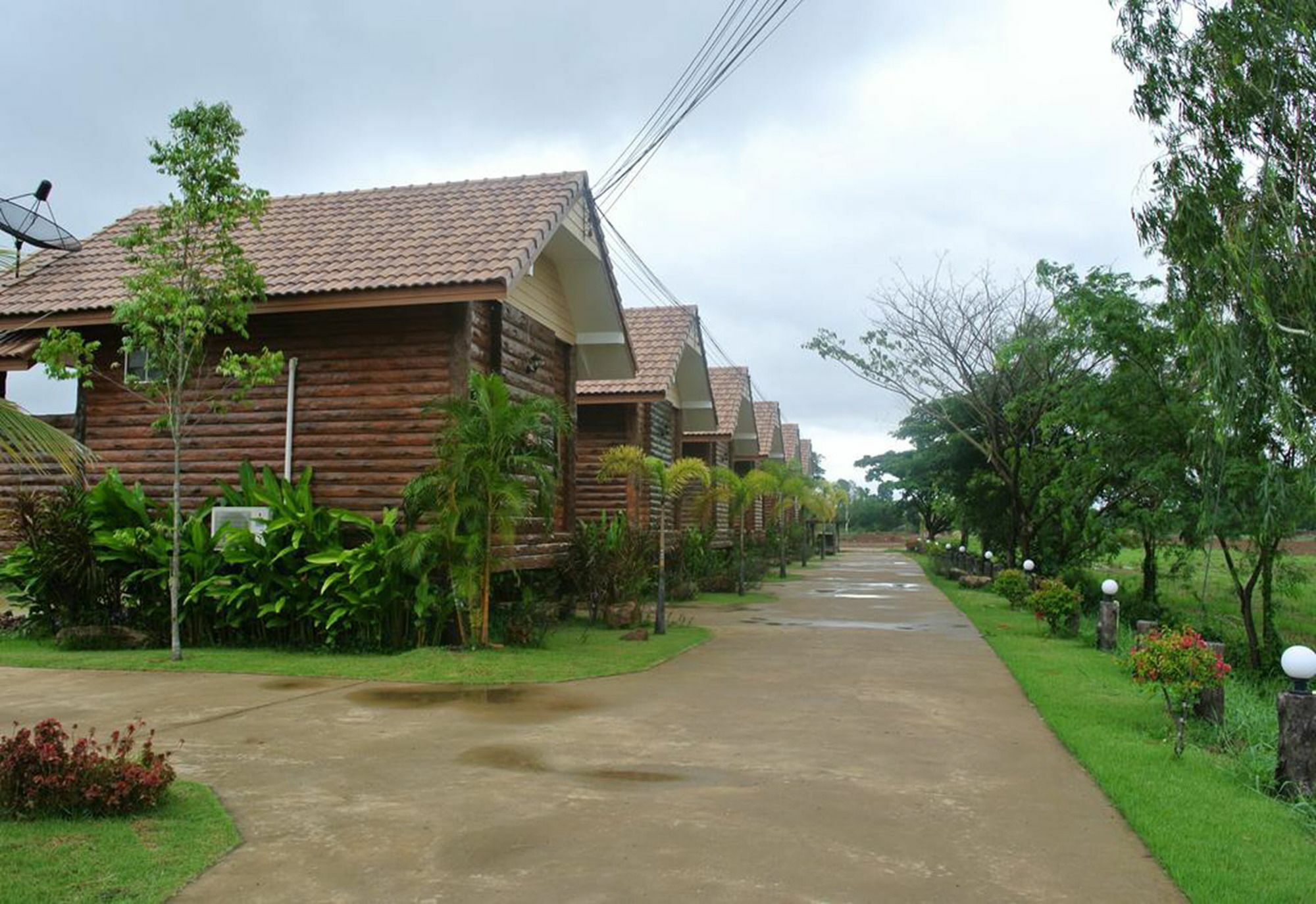 Bansuan Chomdao Resort Khon Kaen Bagian luar foto