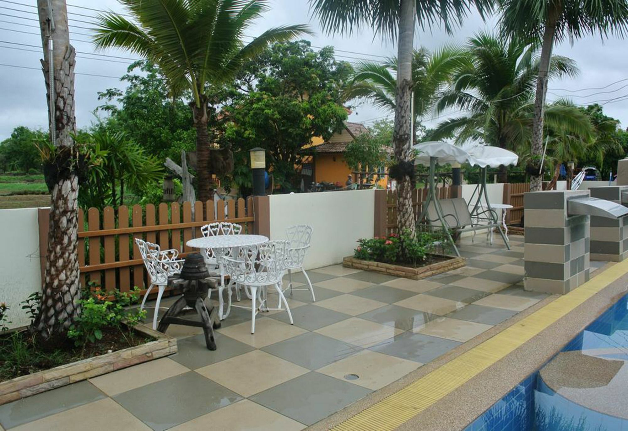 Bansuan Chomdao Resort Khon Kaen Bagian luar foto
