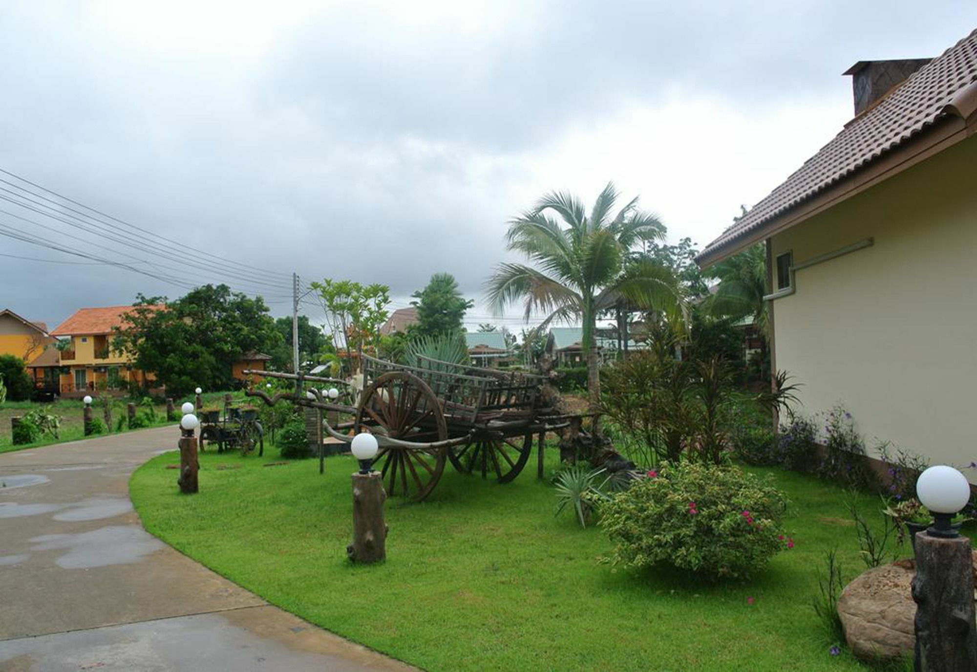 Bansuan Chomdao Resort Khon Kaen Bagian luar foto