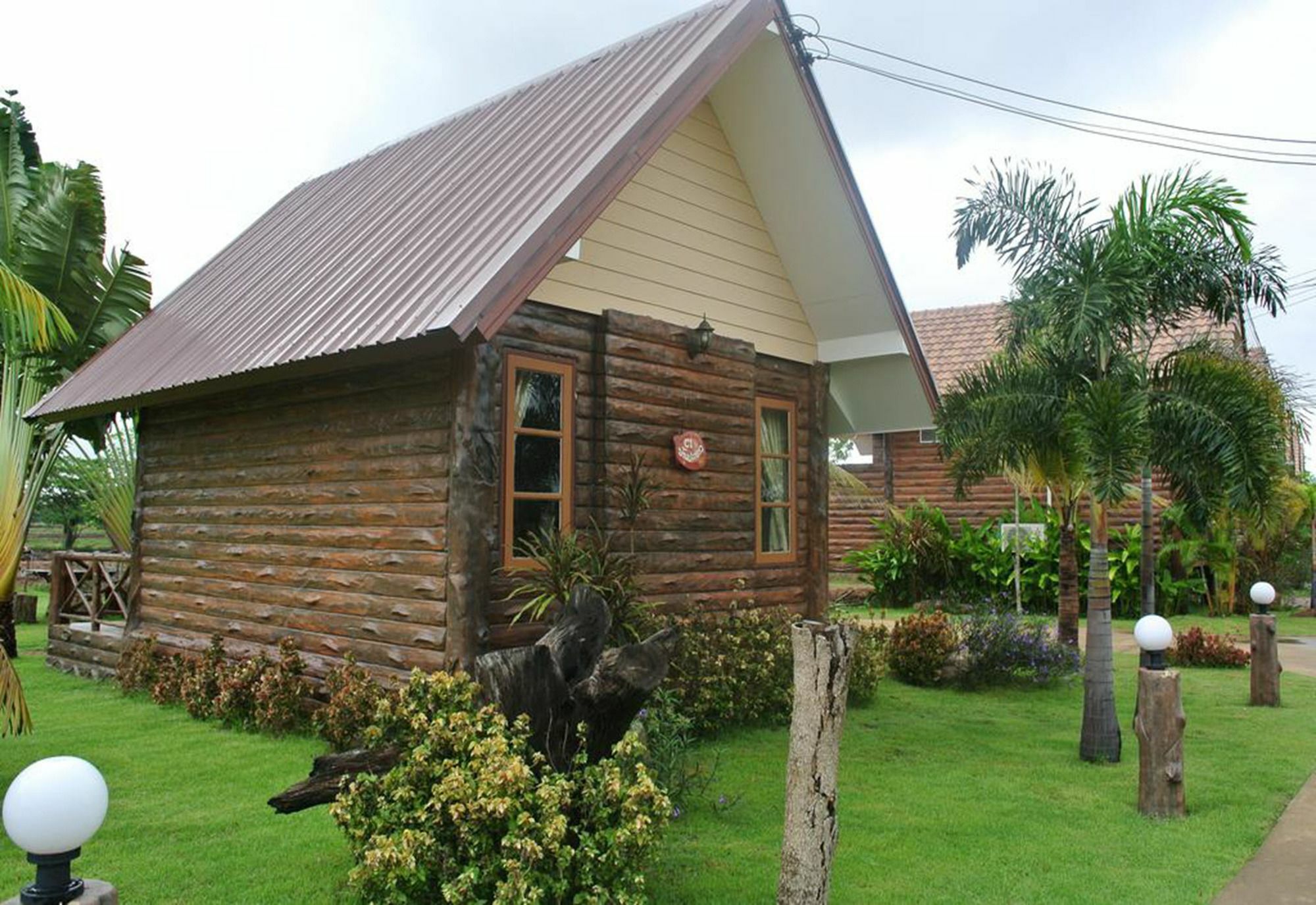 Bansuan Chomdao Resort Khon Kaen Bagian luar foto